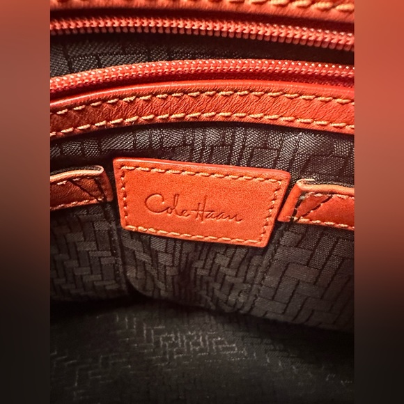✨LIKE NEW ✨Cole Haan!✨Genevieve RARE! Woven Leather Diamond Weave Triangle Bag - Picture 4 of 5